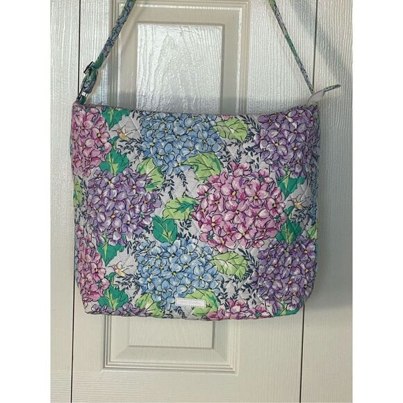 VERA BRADLEY HOBO SHOULDER BAG - HAPPY HYDRANGEAS - Picture 2 of 8